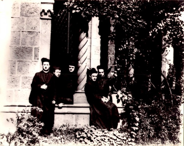 StClementsClergy1897-1